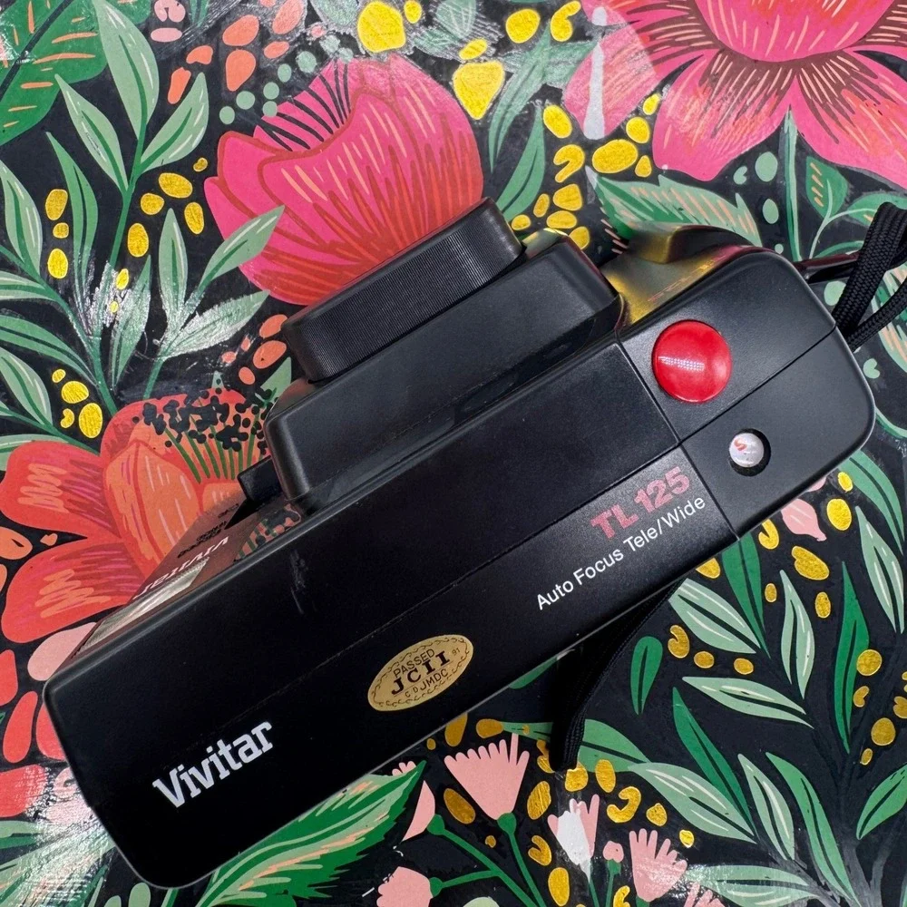Vivitar TL 125 35mm Film Camera Auto Focus Tele Wide Point and Shoot Black